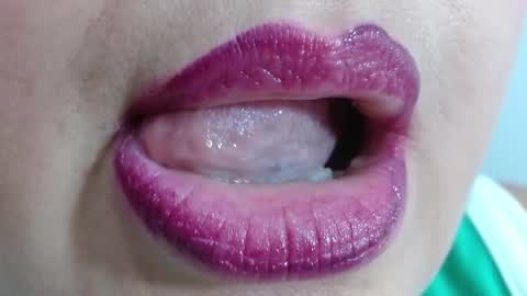 K E R L Y online show from January 9, 5:40 pm