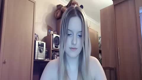 kesswilss online show from December 24, 10:55 am