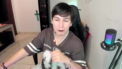 Kevin online show from February 15, 12:04 am