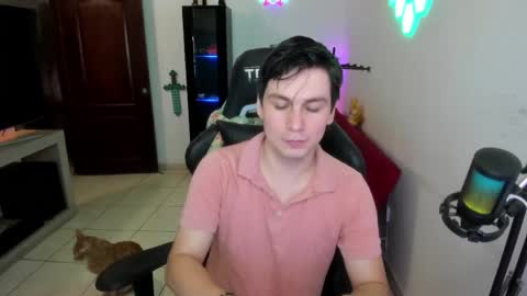 Kevin online show from April 14, 11:41 pm