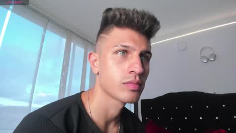 Snapshot of kevin_ahs1 chatting on October 24, 10:21 pm Kevin Ahs online show from October 24, 10:21 pm