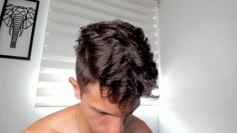 Snapshot of kevin_ahs1 chatting on January 8, 8:18 pm Kevin Ahs online show from January 8, 8:18 pm