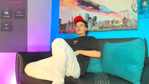 Sexy  Hot Kevin online show from May 31, 4:33 am