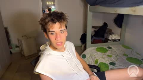 kevonly online show from April 1, 9:32 am