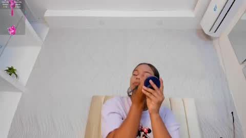 Keyla  online show from May 24, 12:23 pm