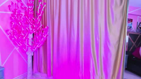 Keyla noa online show from November 15, 8:32 pm