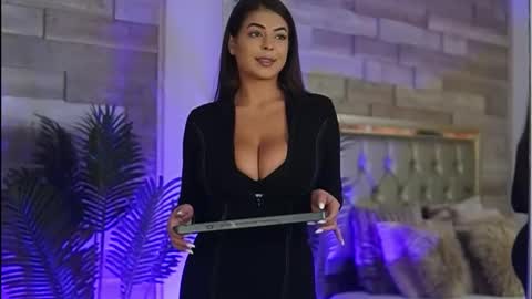 keylaconner online show from October 9, 9:04 am