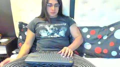 Snapshot of khalifa_gold chatting on September 25, 1:45 am Khalifa Kasumi online show from September 25, 1:45 am