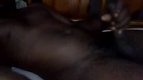 kharrileddie1 online show from April 8, 5:16 pm