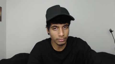 khevinlopezonig online show from November 25, 1:59 am