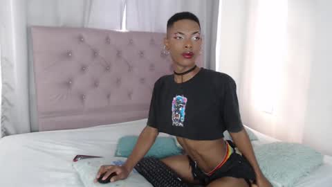 khler_angelis online show from March 5, 7:49 pm