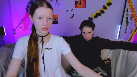 khloebeauty online show from October 29, 8:31 pm