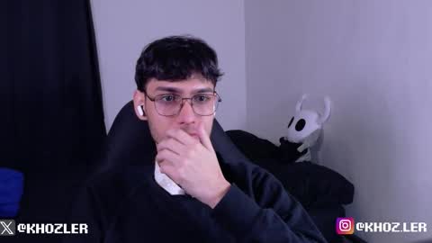 khozler_ online show from February 22, 4:05 am