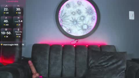 Khriss brown online show from February 28, 11:34 pm