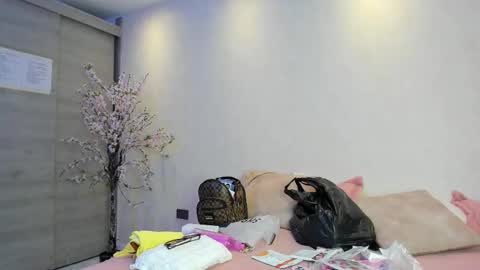    N         M online show from October 22, 11:34 am