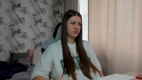 kianna_dior_ online show from April 15, 4:27 am