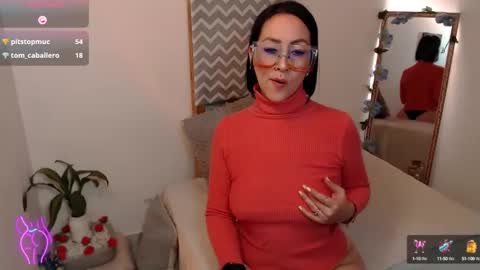 Kiara Bermont online show from September 18, 6:01 pm