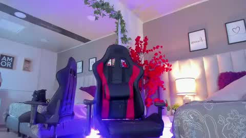 kiara kismet online show from April 21, 1:42 am