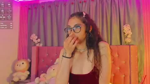 Kiara online show from July 1, 10:35 am