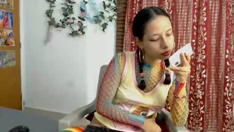 kiaralenon online show from March 18, 2:28 am