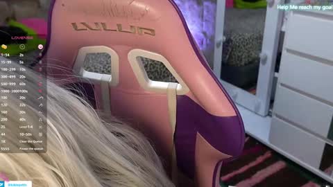 kiki online show from January 14, 8:50 pm