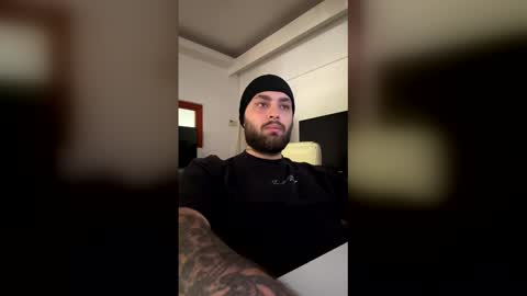 killerbeexxx online show from May 11, 8:54 am