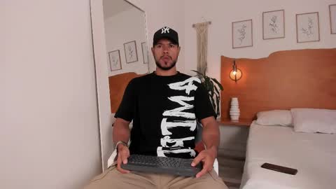 Kilua Muscle guy online show from September 13, 10:23 pm