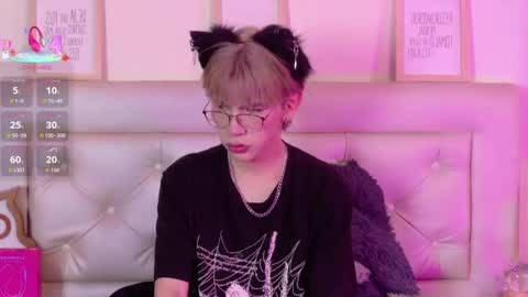  Adrien  online show from June 28, 4:08 am