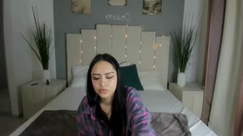 Kim online show from March 11, 5:35 am