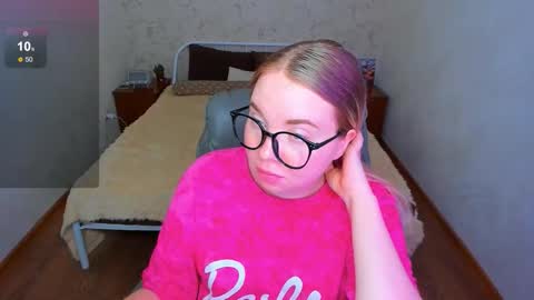 KIM online show from February 27, 3:37 pm