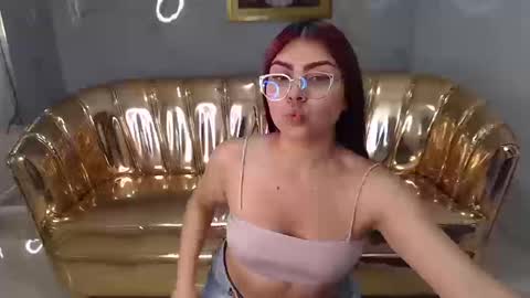 kim_lush_s online show from September 12, 9:28 pm