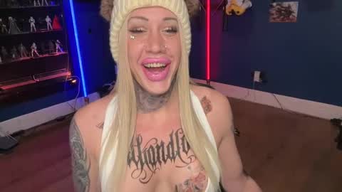 Snapshot of kimberlynnhaven chatting on February 8, 12:06 am Kimber Haven online show from February 8, 12:06 am