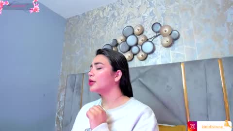  KIM  online show from November 20, 2:43 am