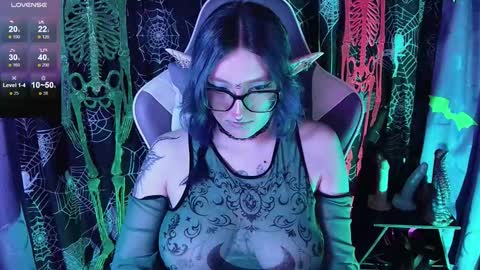   online show from January 6, 5:28 pm