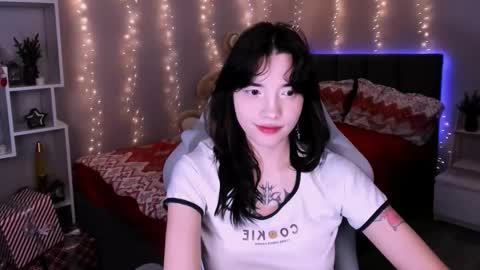 kimm wong online show from December 19, 7:15 am