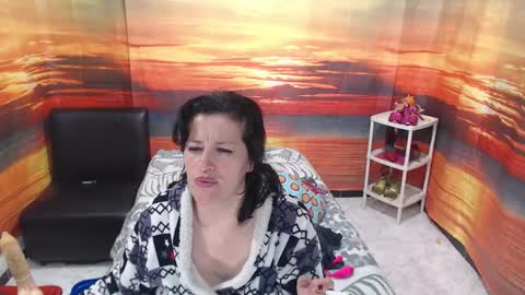 Snapshot of kimmy_sander1 chatting on September 10, 9:32 am Kimmy online show from September 10, 9:32 am