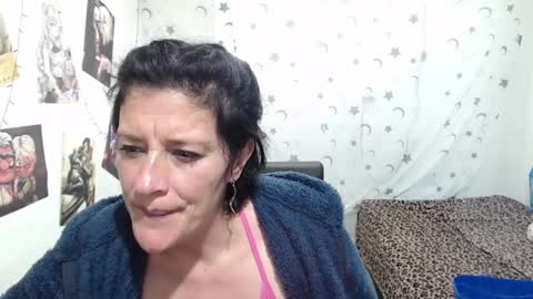 Snapshot of kimmy_sander1 chatting on January 4, 10:45 pm Kimmy online show from January 4, 10:45 pm