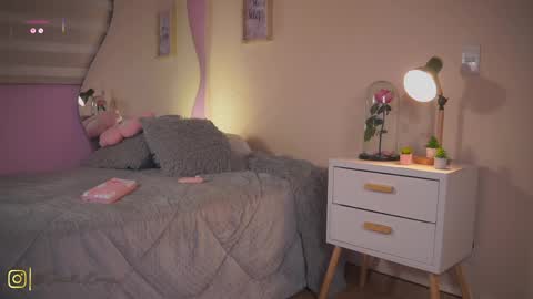 Kimmy online show from May 29, 3:26 am
