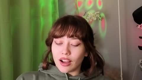 Snapshot of kina_ka chatting on October 12, 10:30 am kina_ka online show from October 12, 10:30 am