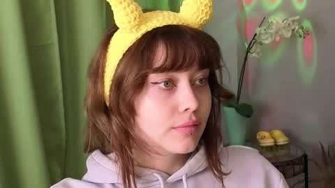 Snapshot of kina_ka chatting on October 5, 12:02 pm kina_ka online show from October 5, 12:02 pm