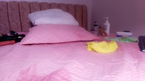 Bella online show from November 13, 3:53 am