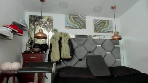 HOT MEN BLACK online show from February 3, 12:57 pm