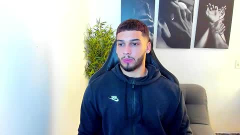 king_of_kings__ online show from February 14, 2:50 am