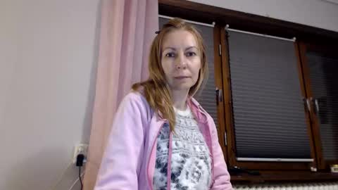 Snapshot of kingandprincess chatting on September 26, 8:06 pm sexysexyhotwetpinkredpussy online show from September 26, 8:06 pm