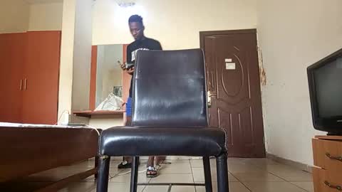 kingemizzy online show from March 9, 11:48 am