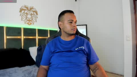 kingg_jay online show from May 21, 12:01 pm