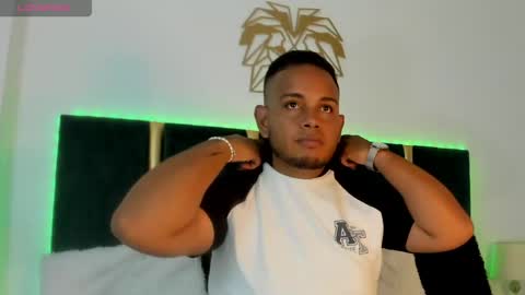 kingg_jay online show from May 16, 11:53 am