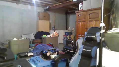 Master  King Tommy online show from November 1, 7:40 am