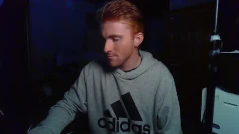 Snapshot of kingoffootfetish chatting on October 26, 6:25 am Master  King Tommy online show from October 26, 6:25 am