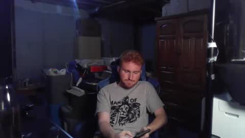 Snapshot of kingoffootfetish chatting on September 13, 5:10 am Master  King Tommy online show from September 13, 5:10 am